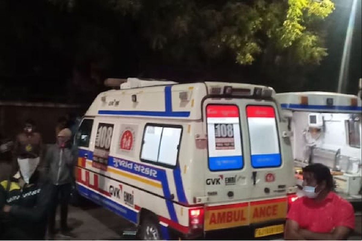 कोरोना पॉझिटीव्ह पत्नीच्या उपचारासाठी पतीनं केलं अॅम्बुलन्सचं अपहरण