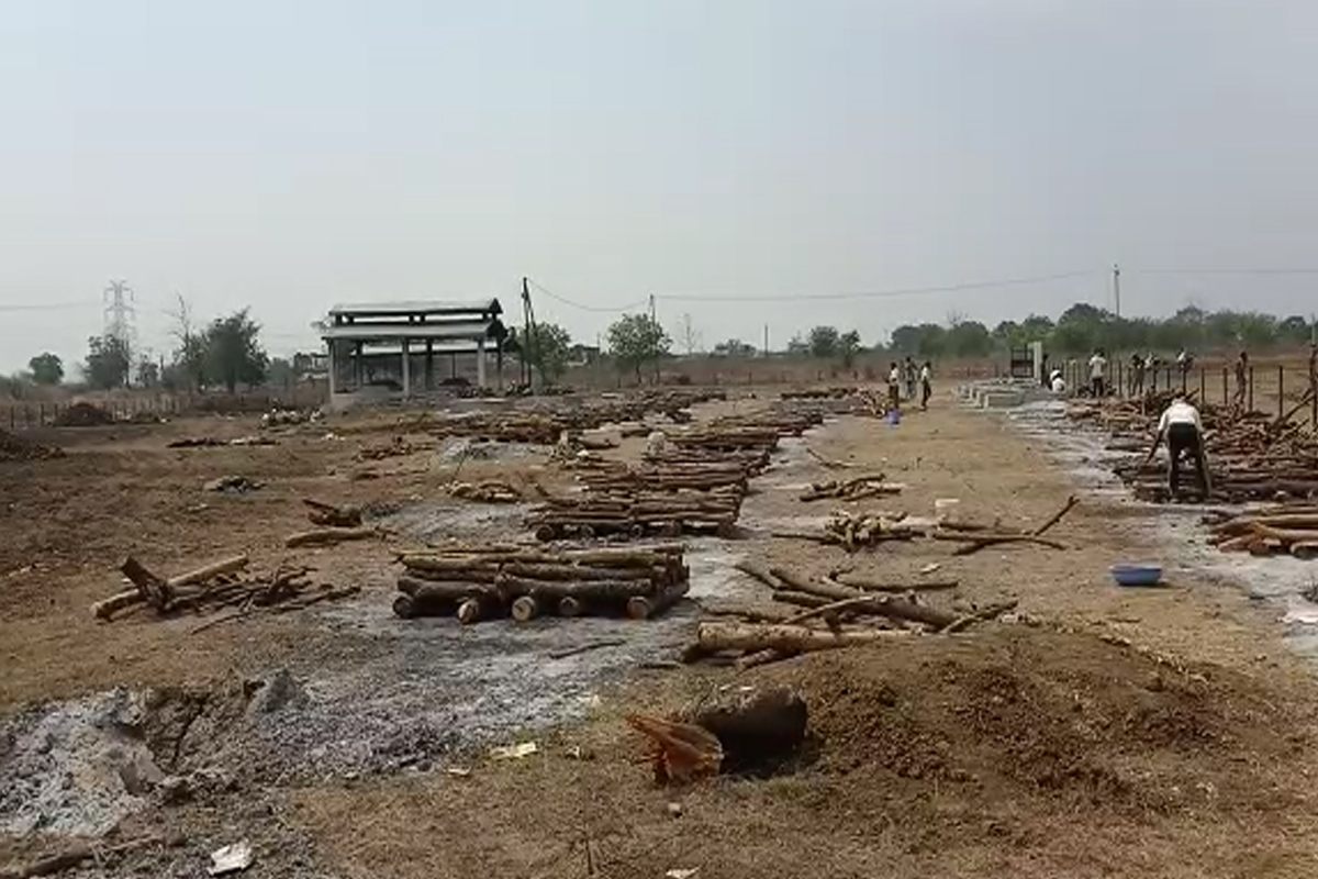भयावह भंडारा, स्मशानभूमीत आधी सरण तयार, 20-25 जणांवर होतो अंत्यसंस्कार, VIDEO