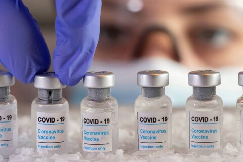 Corona Vaccination: कोविड -19 संसर्गावरील यूकेच्या सर्वात मोठ्या अभ्यासापैकी एक असलेल्या रिअल टाइम असेसमेंट ऑफ कम्युनिटी ट्रान्समिशन (REACT-1) अभ्यासानुसार ही माहिती उघड झाली आहे.