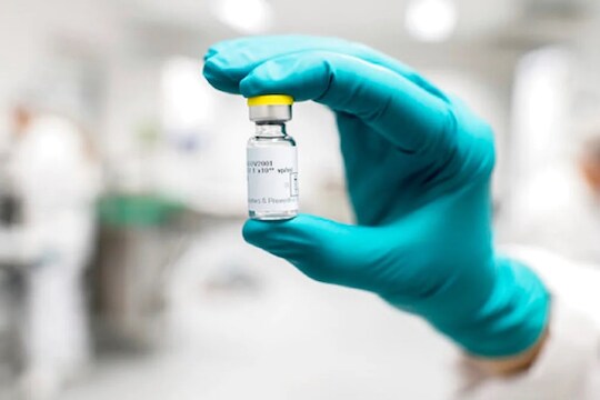 पहिल्या Vaccine नंतर झाल कोरोना;कधी घ्याल दुसरा डोस?;