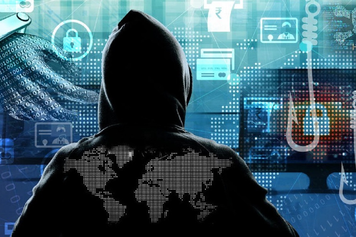 रिमोट कंट्रोल app मालवेअर अॅप नसतात, परंतु याचा चुकीचा वापर झाल्यास, या अॅपद्वारे चुकीच्या व्यक्तीकडे फोनचा अॅक्सेस गेल्यास ते अतिशय धोकादायक ठरू शकतात. त्यामुळे युजरला मोठं नुकसान होऊ शकतं.