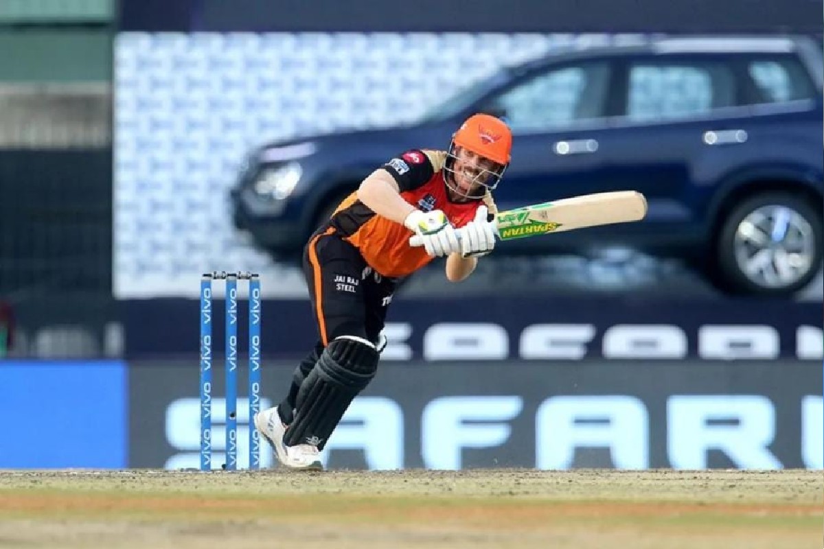 IPL 2021: डेव्हिड वॉर्नरची चूक ठरली भारी, दिल्लीला मिळालं विजयाचं गिफ्ट!