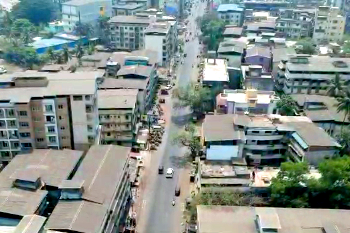 Lockdown: डोंबिवलीमधला सर्वांत गजबजलेला रस्ता झाला शांत, Drone च्या नजरेतून पाहा ओळखू येतोय का?