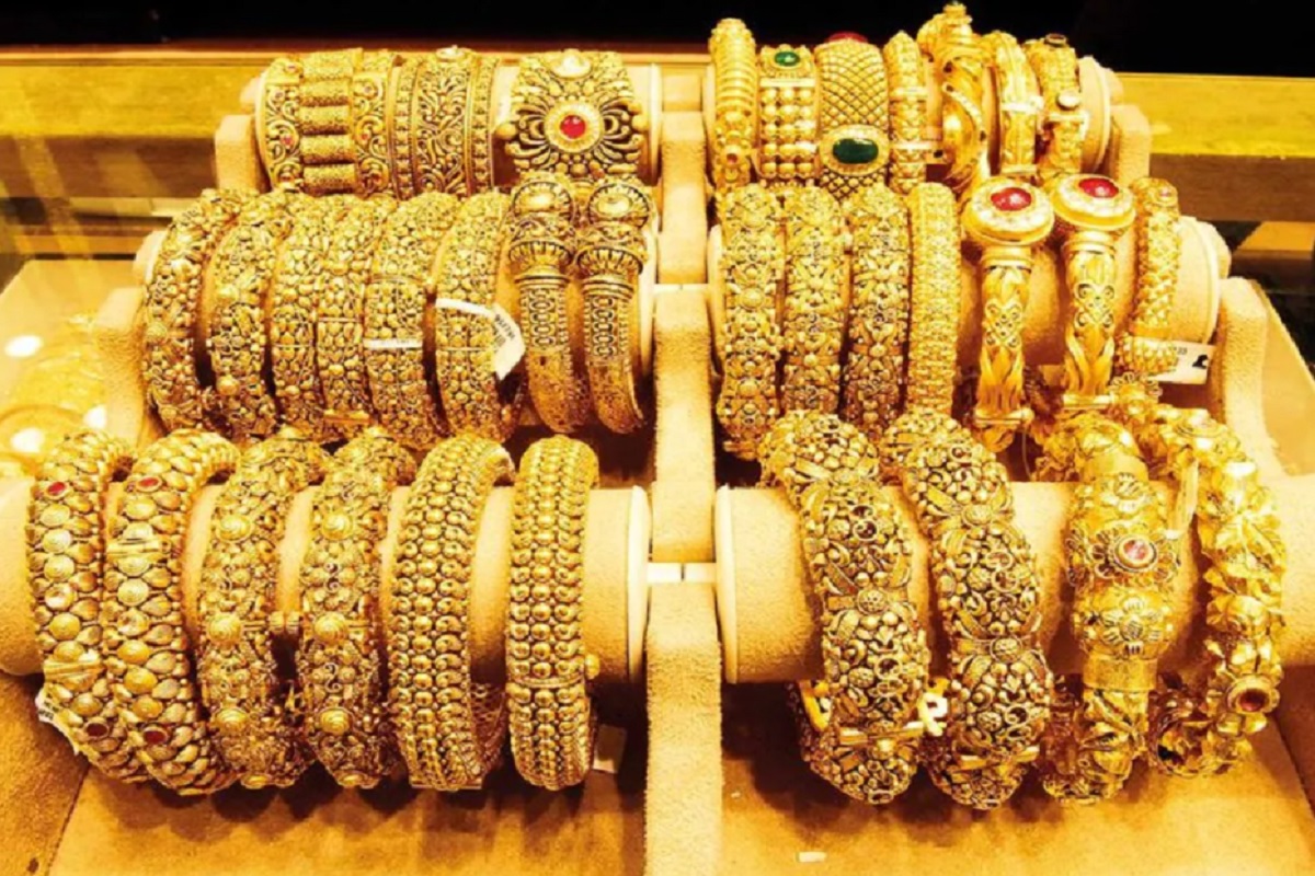 Gold Price Today: सोने-चांदी दरात घसरण, पाहा काय आहे लेटेस्ट गोल्ड रेट
