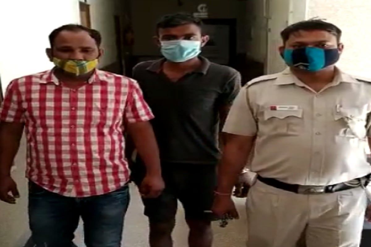 'देवा मला भिकारी केलंस, मी तुला सोडणार नाही', तरुणाने देवांवरच काढला राग