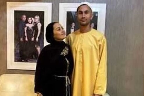 दक्षिण आफ्रिकेच्या क्रिकेटपटूनं पत्नीसह स्वीकारला इस्लाम, आता इमाद या नावानं खेळणार क्रिकेट