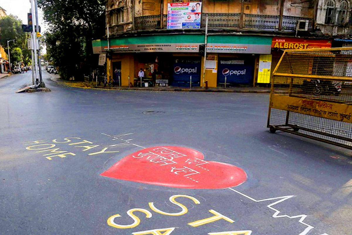 अहमदनगरचे जिल्हाधिकारी राजेंद्र भोसले यांनी लॉकडाऊन लावण्याबाबत आदेश दिले आहे.