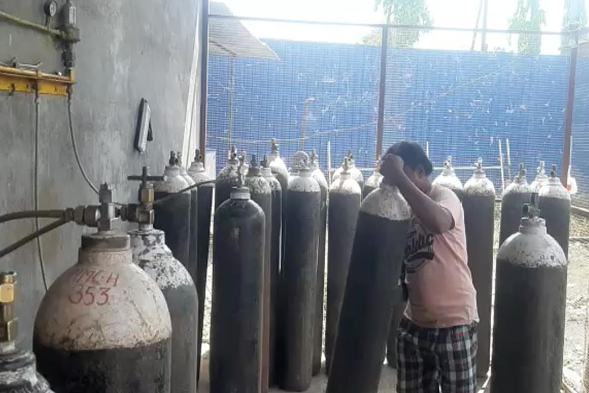 महाराष्ट्रासह 12 राज्यांतील Oxygenचा तुटवडा होणार दूर, Modi सरकारने घेतला मोठा निर्णय