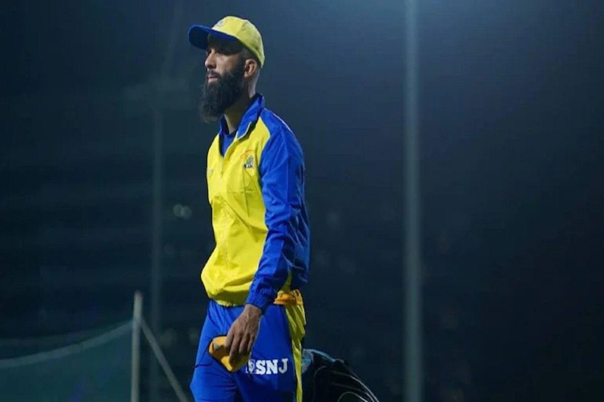 IPL 2021: मोईन अलीला CSK देणार वेगळी जर्सी, जाणून घ्या काय आहे कारण?