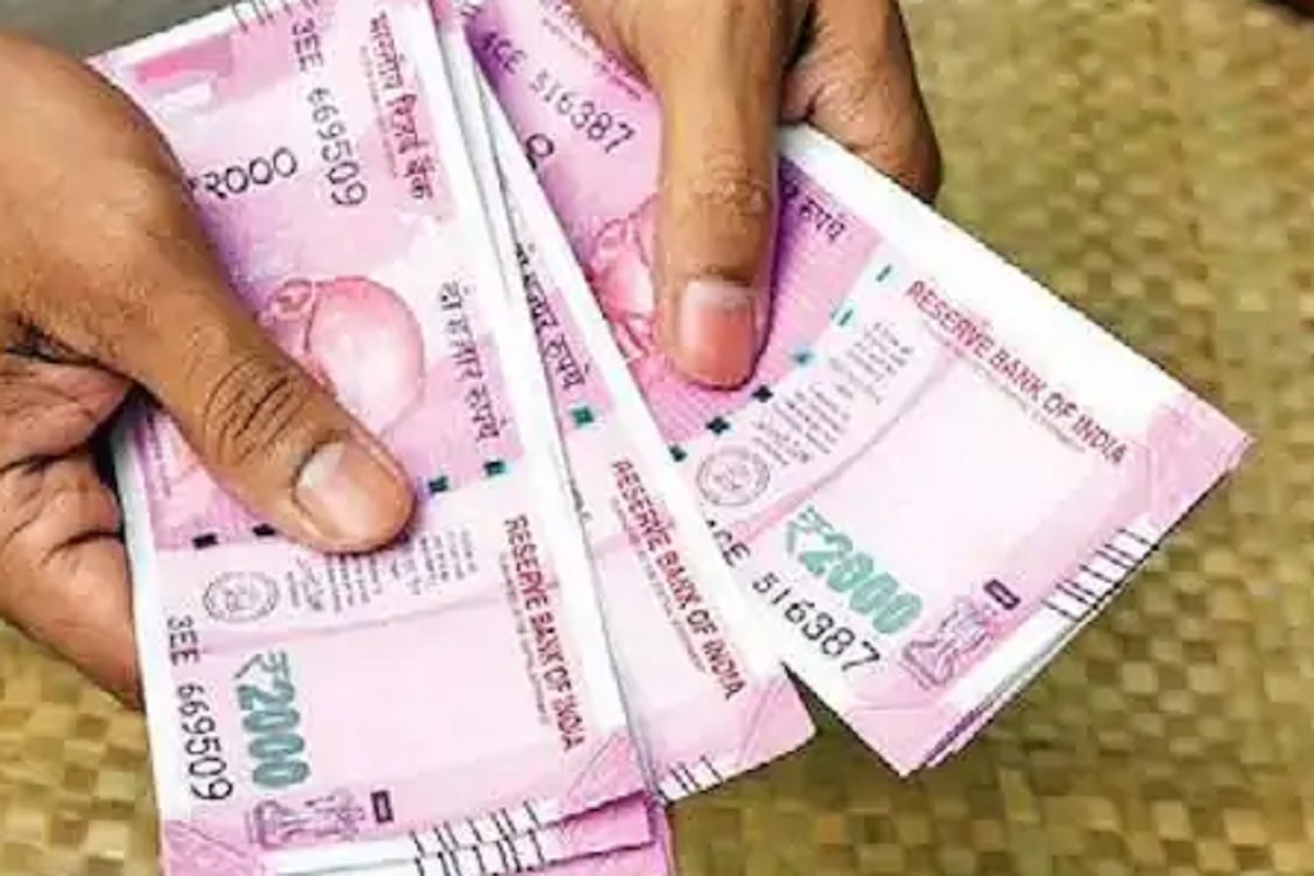 तुमचंही JanDhan अकाउंट असेल, तर लगेच करा हे काम; अन्यथा होईल 1.3 लाख रुपयांचं नुकसान