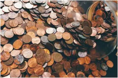 Rare Coin News: तुमच्याकडे जर संबंधित एक रुपयाचं दुर्मिळ नाणं असेल, तर तुम्ही एका झटक्यात 10 कोटी रुपये कमवू शकता. येथे जाणून घ्या संपूर्ण प्रक्रिया...