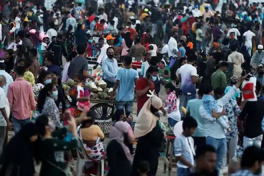 '...तर 2-4 आठवड्यांतच corona प्रकरणं कमी होतील', covid 19 टास्क फोर्सने दिला मंत्र