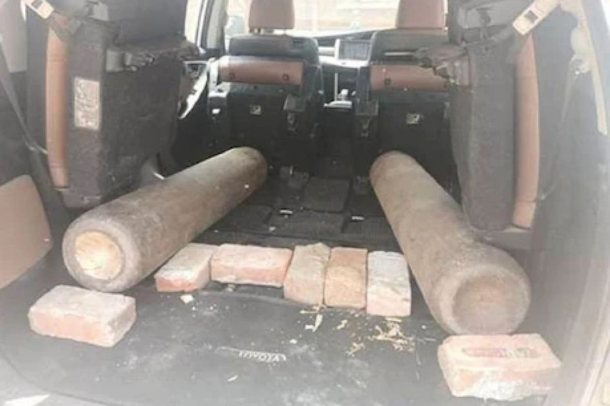 पोलिसांनी रात्रभर रोखून धरली ऑक्सिजनची गाडी; प्राणवायू न मिळाल्यानं रुग्णाचा मृत्यू