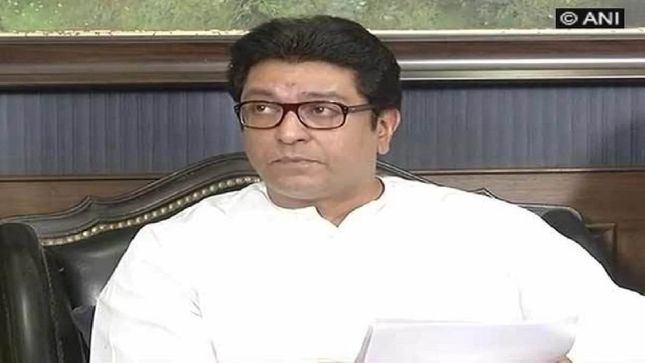 8. क्रिडा श्रेत्र- सध्या स्विमिंग पूल बंद आहेत. पण सराव करणाऱ्या खेळाडूंसाठी काही सवलत द्यावी. स्विमिंग पूल किंवा जिम याठिकाणी गर्दी होणार नाही पण सराव करता येईल अशी सवलत द्यावी. 8. क्रिडा श्रेत्र- सध्या स्विमिंग पूल बंद आहेत. पण सराव करणाऱ्या खेळाडूंसाठी काही सवलत द्यावी. स्विमिंग पूल किंवा जिम याठिकाणी गर्दी होणार नाही पण सराव करता येईल अशी सवलत द्यावी.
