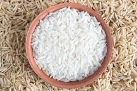 व्यवस्थित न शिजलेला भात खायची (Eating Rice is healthy) सवय असेल तर लगेच सोडा. पोटाचे विकार (Stomach Disorders) वाढतील आणखीनही बरेच आजार होतील. 