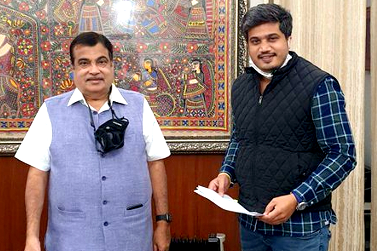 रोहित पवारांनी मानले गडकरींचे आभार; हे आहे कारण