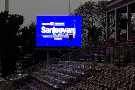 भारतात येऊन धडकतेय कोरोनाची दुसरी लाट, लसीकरणासाठी Sanjeevani Campaign ठरेल देशासाठी फायद्याचे