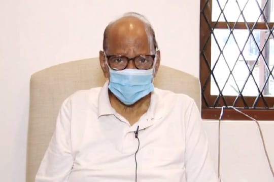 'कठोर निर्बंध आवश्यक', कोरोनाबाबत शरद पवारांनी राजकीय पक्षाच्या नेत्यांसह सर्वांनाच केलं खास आवाहन