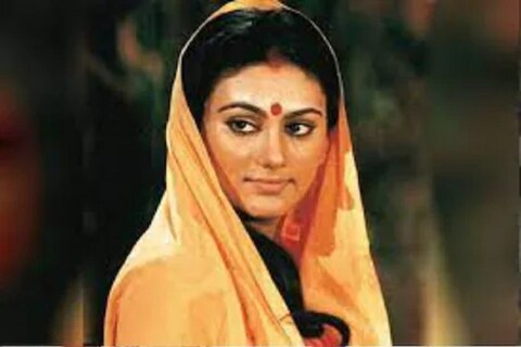 अभिनेत्री दीपिका चिखलिया (Deepika Chikhalia) सर्वांच्या लक्षात आहे ती 'रामायण'ची सीता म्हणूनच.