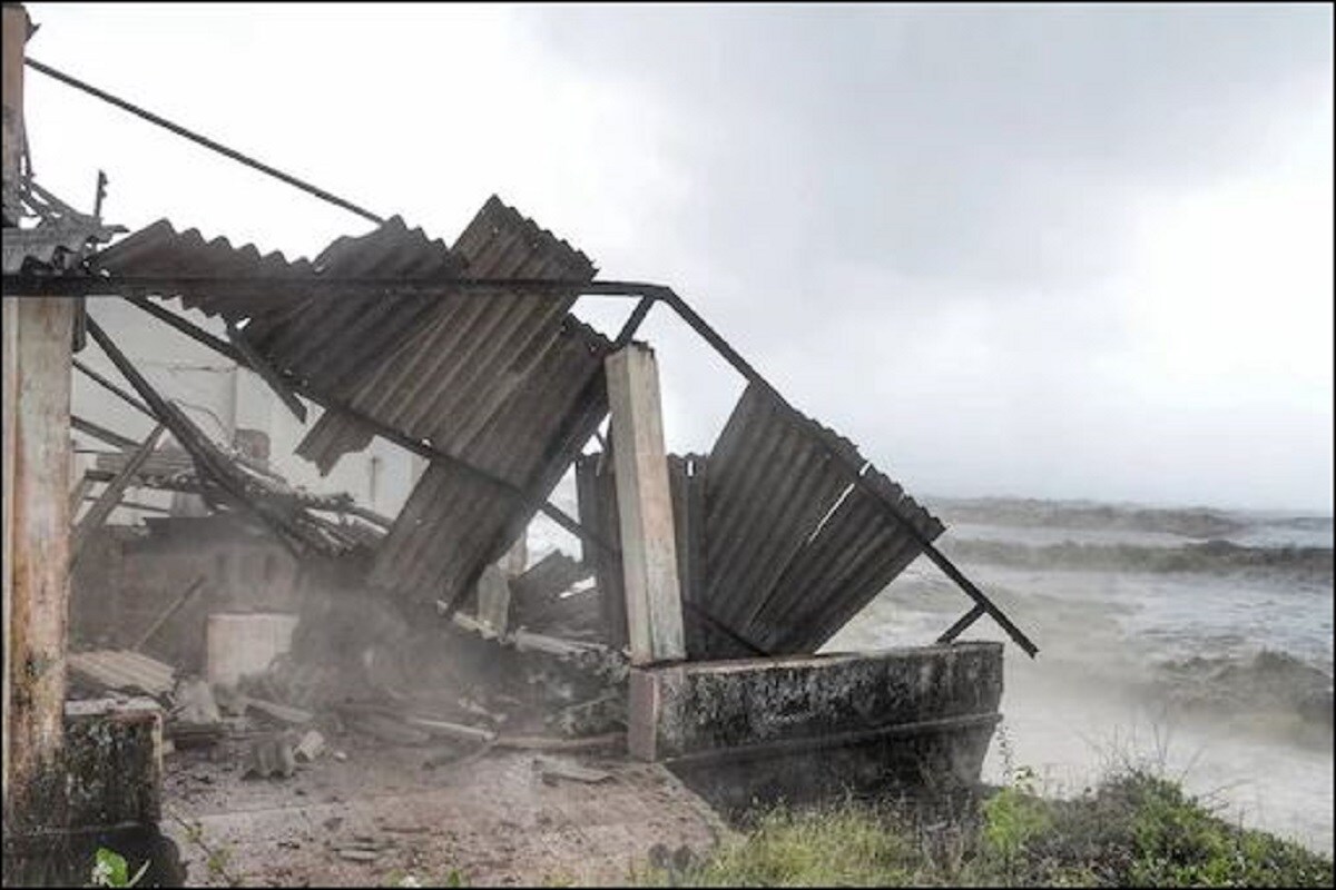 cyclone tauktae चक्रीवादळामुळे कोकणात 47 कोटी 15 लाखांचे नुकसान, अहवाल सादर