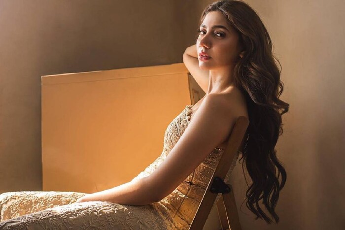 माहिराने बॉलिवू़ड चित्रपट रईस मध्ये अभिनेता शाहरूख खान सोबत काम केलं आहे.