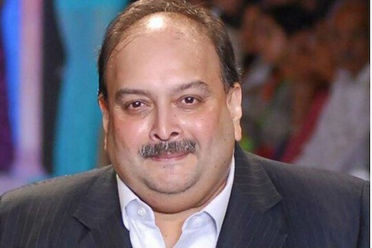 मेहुल चोक्सीची रवानगी 'या' देशाकडे, शरीरावर खुणा असल्याचा वकिलांचा दावा