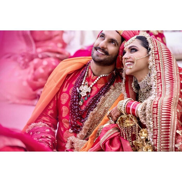 तर डिझायनर सब्यासाची कडे कपड्यांच मोजमाप द्यायला येताना तिला सब्यासाचीने बुरखा घालण्याचा सल्ला दिला होता. जेणेकरून कोणीही तिला ओळखू शकणार नाही.
