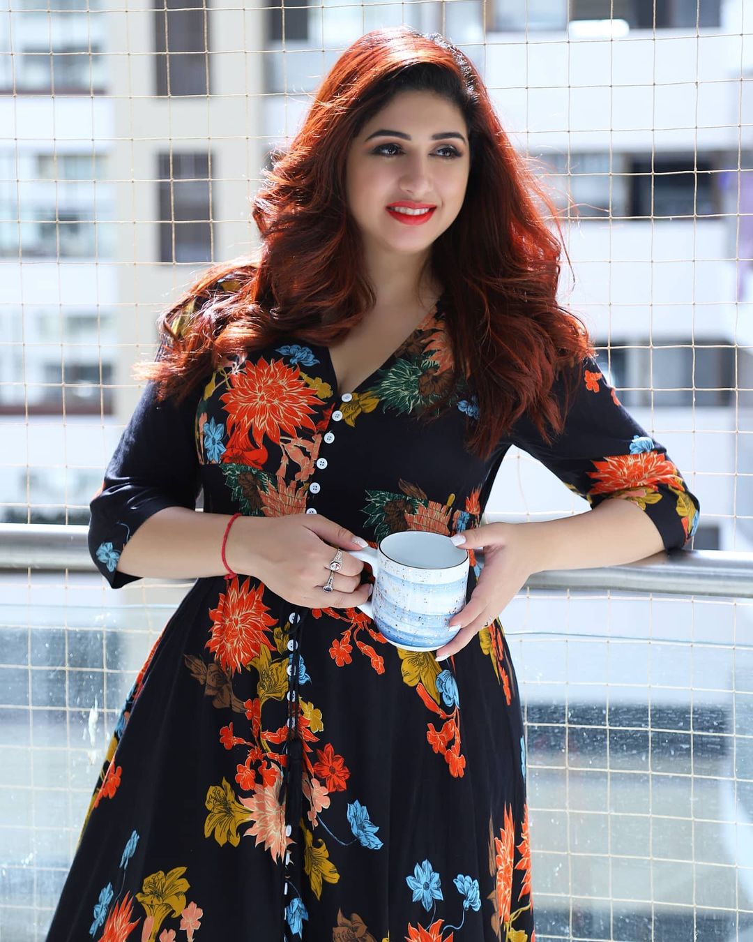 स्टार वन वाहिनीवरील 'प्यार की एक कहाणी' फेम 'पंछी' म्हणजेच अभिनेत्री वाह्बीज दोराबजी. तिनं अभिनेता विवियन डिसेना सोबत लग्नं केलं होतं. मात्र या दोघांनी सुद्धा काही काळातचं घटस्फोट घेतला होता. 