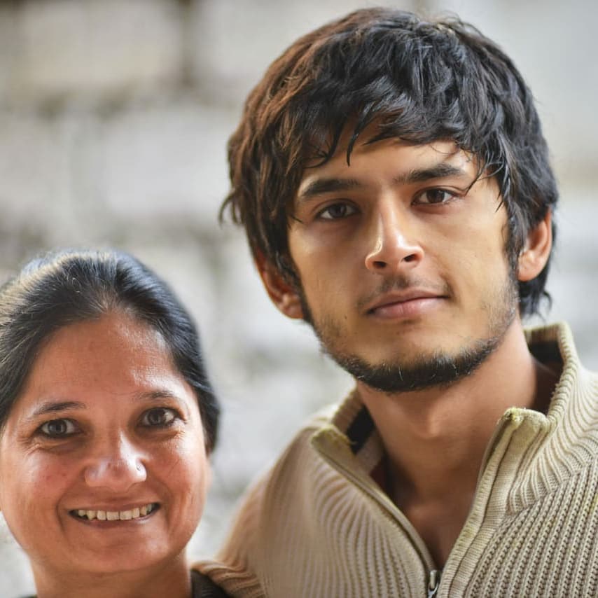 'येऊ कशी तशी मी नांनदायला' मधील ओम म्हणजेच अभिनेता शाल्व खिंजवडेकरने सुद्धा मदर्स डेच्या शुभेच्छा दिल्या आहेत. 'येऊ कशी तशी मी नांनदायला' मधील ओम म्हणजेच अभिनेता शाल्व खिंजवडेकरने सुद्धा मदर्स डेच्या शुभेच्छा दिल्या आहेत.
