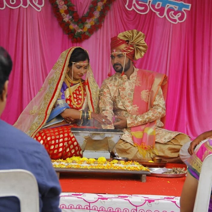 त्यामुळे दिव्या डॉक्टरला काहीही न कळू देता त्याच्याकडून आणखी पुरावे जमवण्याचा प्रयत्न करत आहे. तर डॉक्टरला देखिल तिच्यावर संश येत आहे.