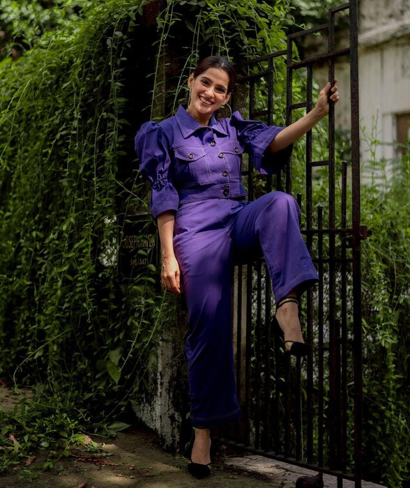 'आणि काय हवं'चं पहिलं पर्व हीट ठरलं होतं.