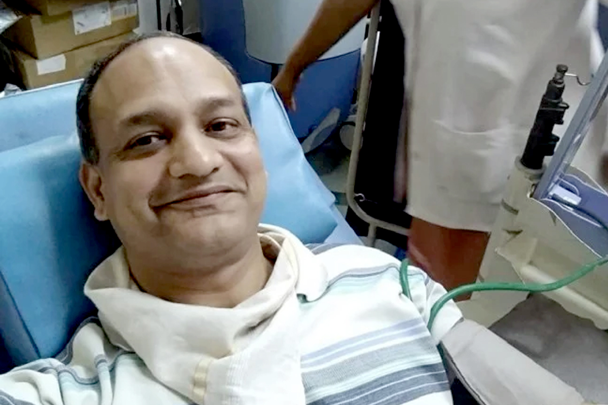 पुण्यातली चालती फिरती Plasma बँक, कोरोनावर मात केल्यानंतर 9 महिन्यांत 14 वेळा प्लाझ्मा दान