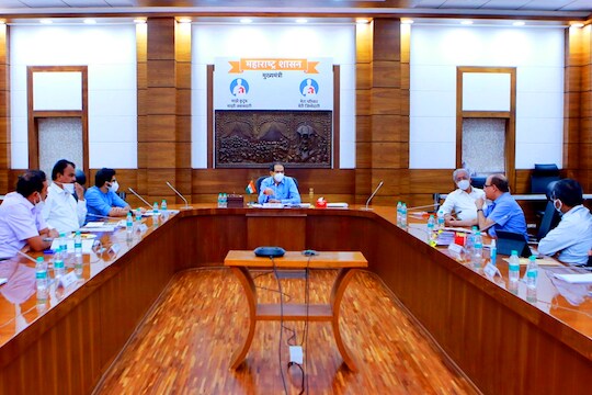 पदोन्नतीतील आरक्षणाच्या मुद्द्यावरून काँग्रेस नेत्यांची मुख्यमंत्र्यांशी चर्चा, मंगळवारी होणार बैठक