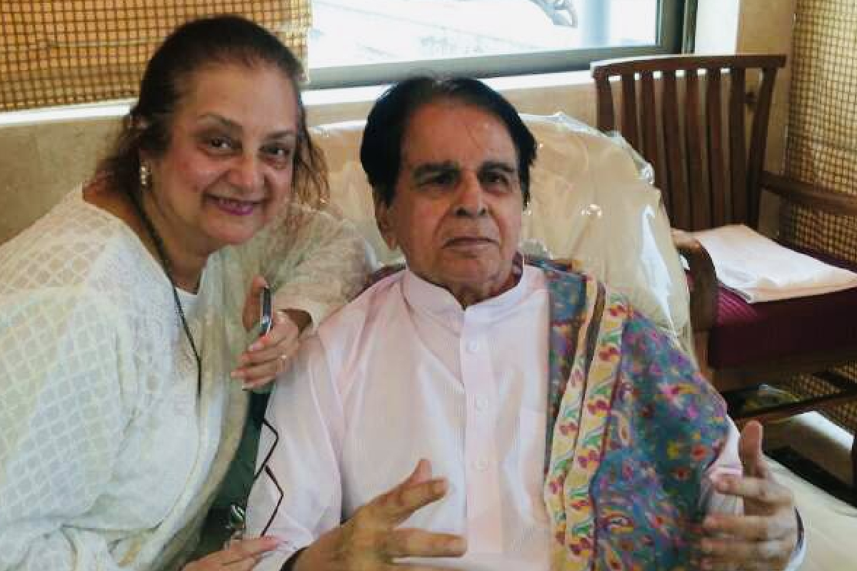 दिलीप कुमार ऑक्सिजन सपोर्टवर; प्रकृती स्थिर, डॉक्टरांची माहिती