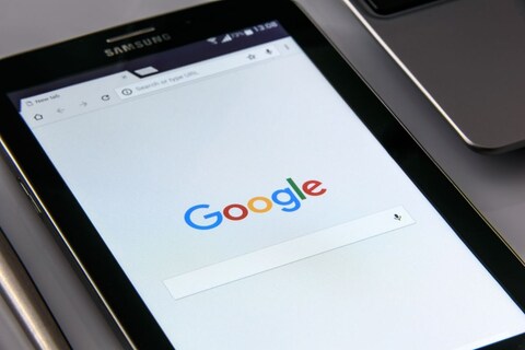 Google ने त्यांच्या वार्षिक आयओ परिषदेत डेव्हल्पर्ससाठी 'Quick Delete' सर्च हिस्ट्री फीचरची घोषणा केली आहे.

