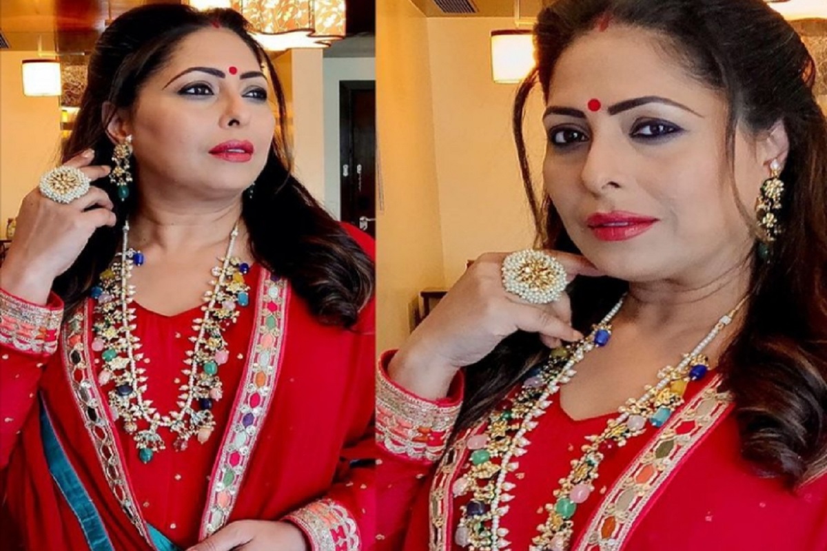 गीता कपूरने कोणाच्या नावाचं लावलं कुंकू? नवा PHOTO चाहते चकीत