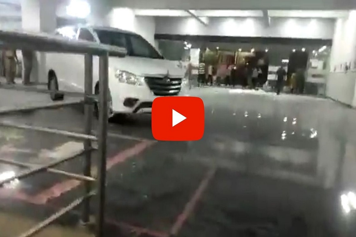 VIDEO: नाशकात नगरसेविकेच्या पतीचा राडा; थेट रुग्णालयातच घुसवली कार