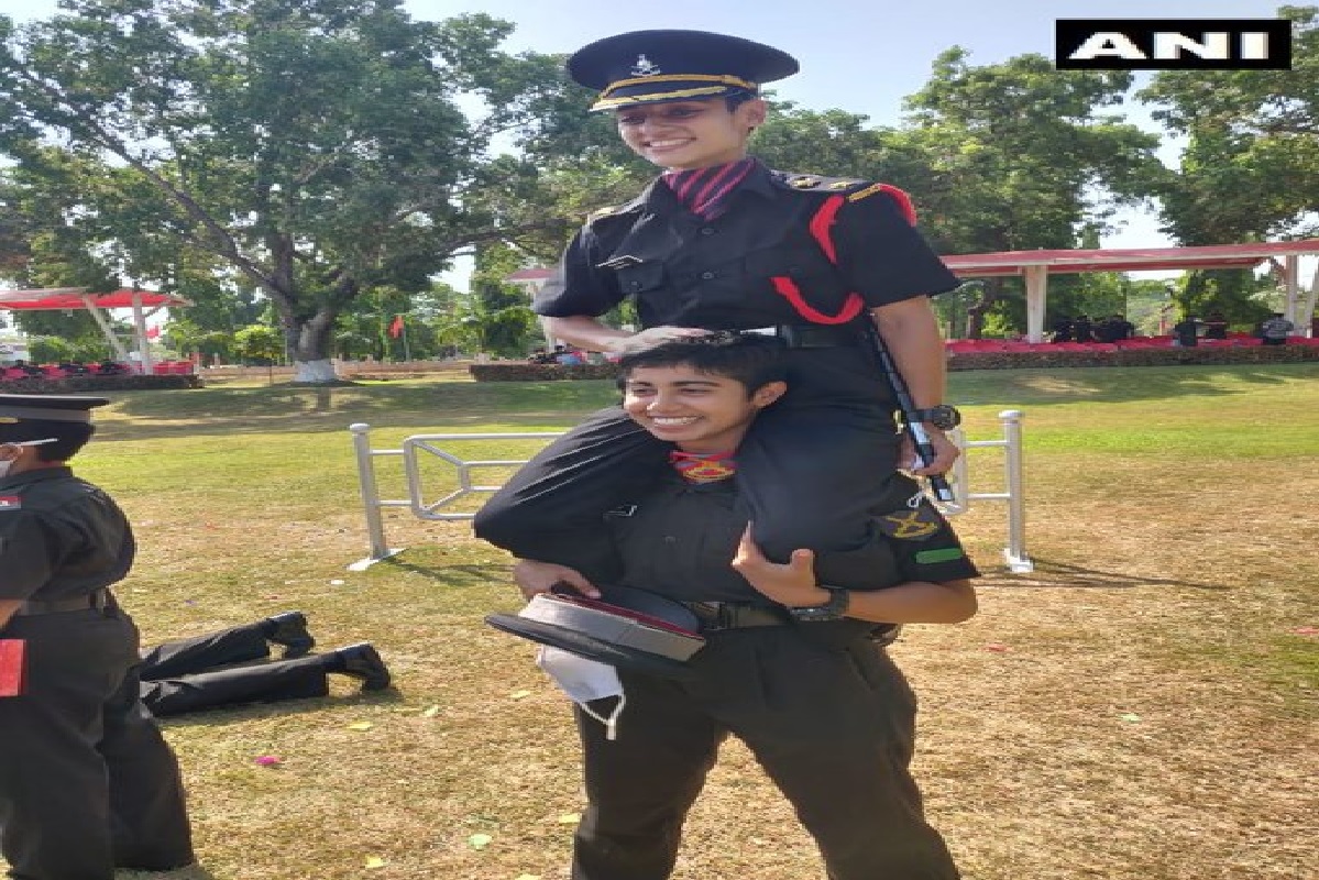 शहीद पतीचं स्वप्न पूर्ण...लेफ्टनंट ''निकिता कौल धौंडियाल'' भारतीय सैन्यात दाखल