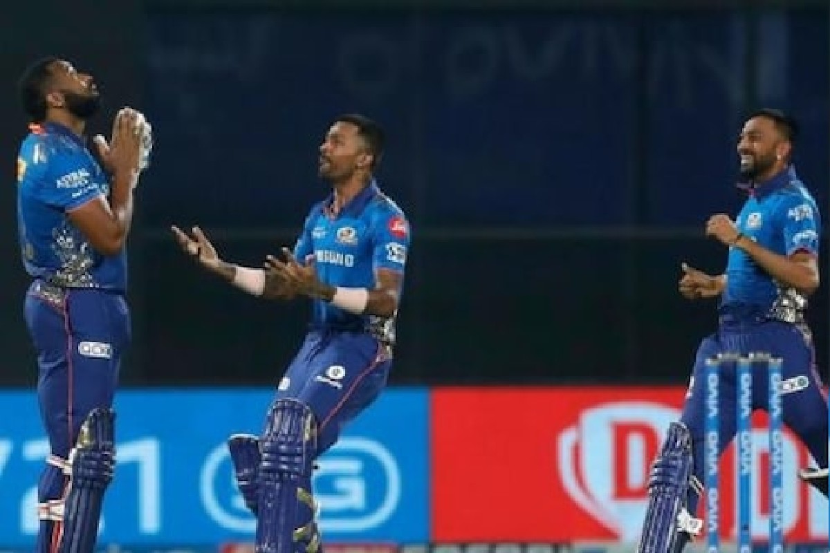 IPL 2021: MI vs CSK मॅच ठरली सर्वात मोठी ब्लॉकबस्टर, मिळाले तब्बल इतके Views!