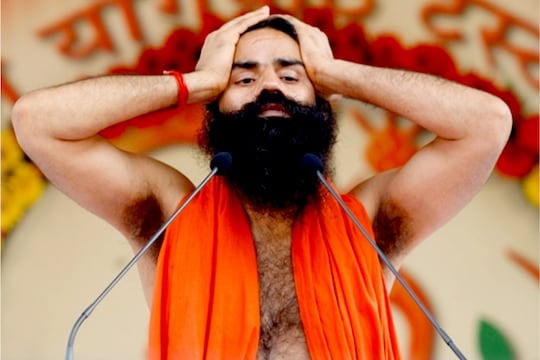 वर्षभरात बाबा रामदेवांच्या पतंजलीने कमावले इतके कोटी; किंमत पाहून डोळे होतील मोठे