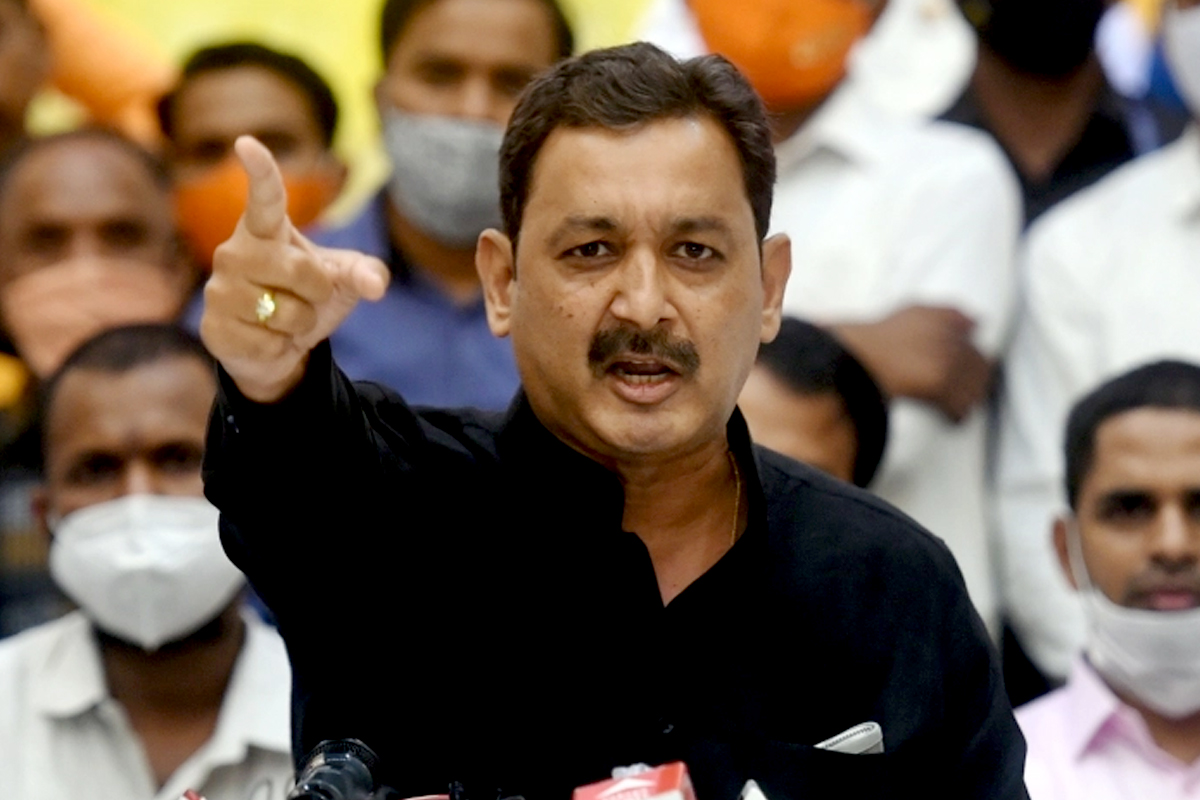 संभाजीराजे यांनी राष्ट्रपतींना मराठा आरक्षण प्रश्नी मराठा समाजाच्या भावना समजावून सांगण्यासाठी वेळ मागितला होता.