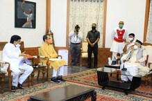 मराठा आरक्षण: मुख्यमंत्री उद्धव ठाकरे आणि मंत्रिमंडळ राज्यपालांच्या दारी