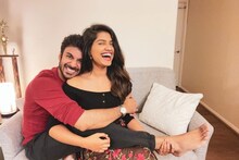 रसिका सुनील बॉयफ्रेंडसोबत देतेय 'Couple Goals', पाहा या जोडीचे रोमँटिक PHOTO