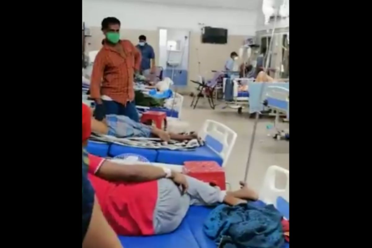 देश पुन्हा हादरला! ऑक्सिजन पुरवठा बंद झाल्याने 22 हून अधिक रुग्णांचा तडफडून मृत्यू, धक्कादायक VIDEO आला समोर