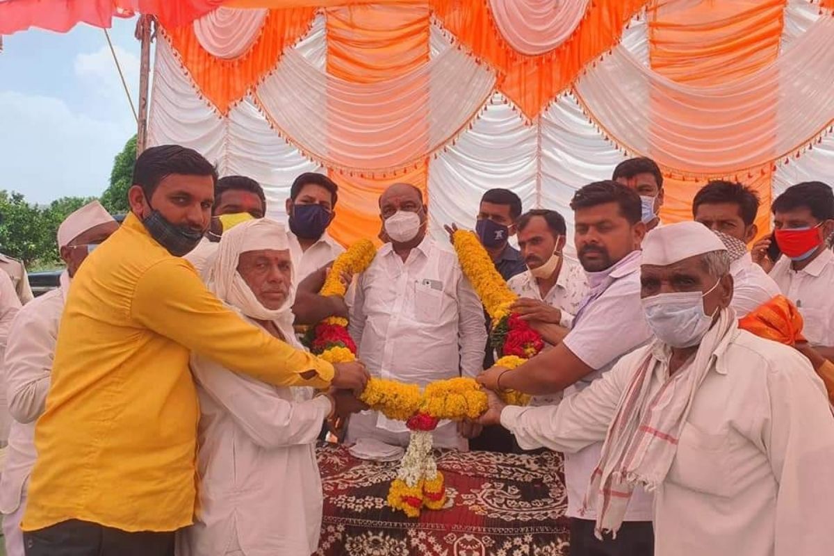 Aurangabad News: सोशल डिस्टन्सिंगचा फज्जा! शिवसेनेचे मंत्री विकास कामांच्या उद्घाटनात व्यस्त