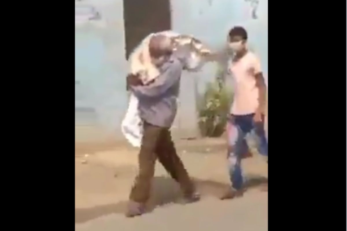 बापाचा खांदाच झाला लेकीची तिरडी; कोरोना अजून किती अंत पाहणार? भयावह VIDEO