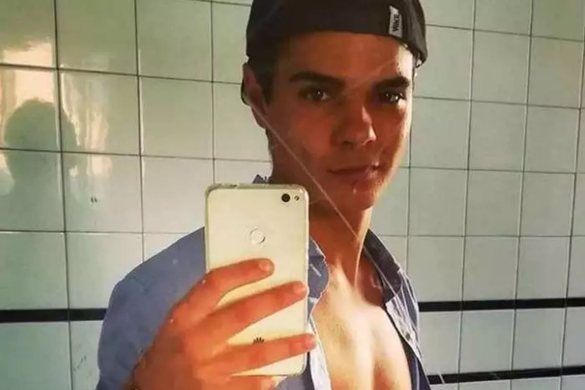 अत्यंत बीभत्स घटना; मुलाने आईची हत्या करुन मृतदेहासोबत केला धक्कादायक प्रकार