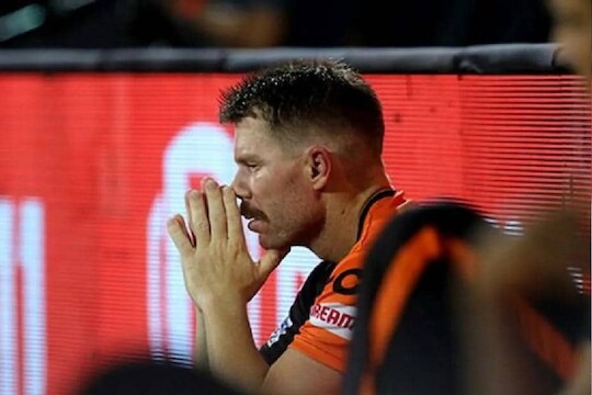IPL 2021: 8 वर्षांमध्ये पहिल्यांदाच डेव्हिड वॉर्नरवर 'ही' नामुश्की का आली?