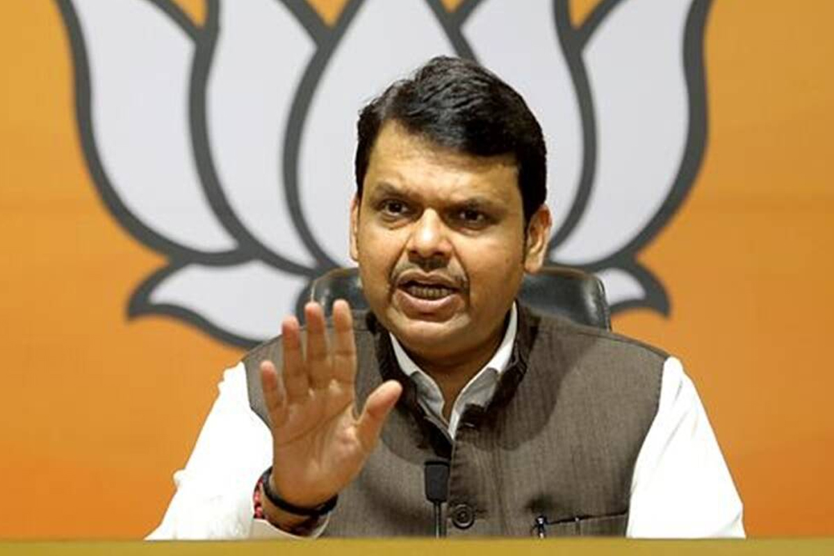 पूरग्रस्तांसाठी जाहीर केलेल्या पॅकेजवर देवेंद्र फडणवीस यांची पहिली प्रतिक्रिया, म्हणाले…