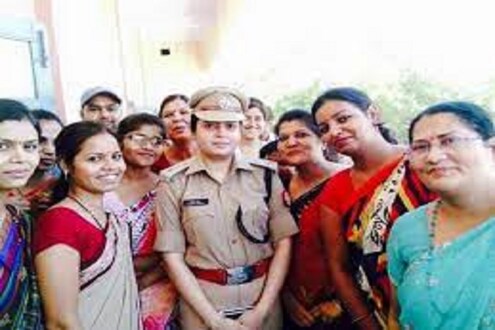 प्रेरणादायी! लाचखोर पोलिसाशी झालेल्या भांडणामुळं बदललं आयुष्य, आधी IPS मग IAS बनल्या गरिमा सिंह